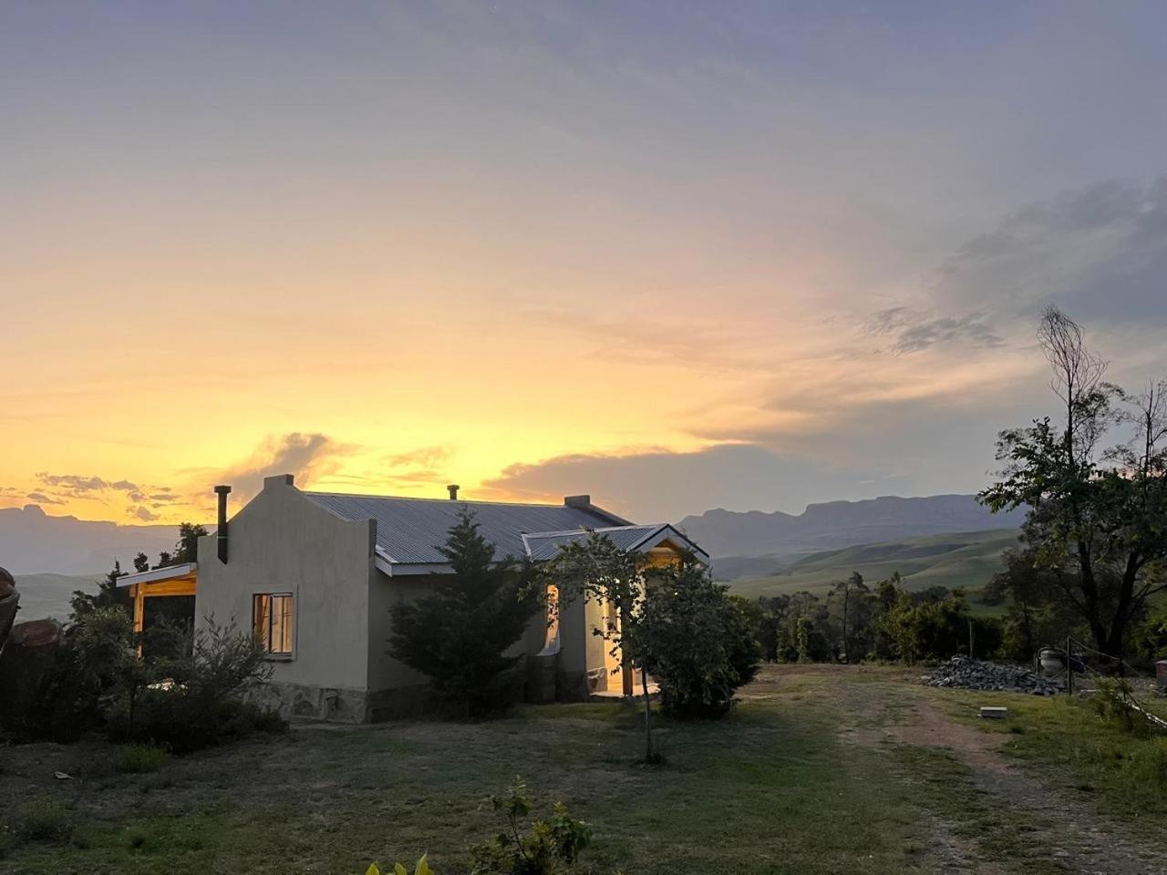 Berghouse And Cottages Langkloof Екстериор снимка